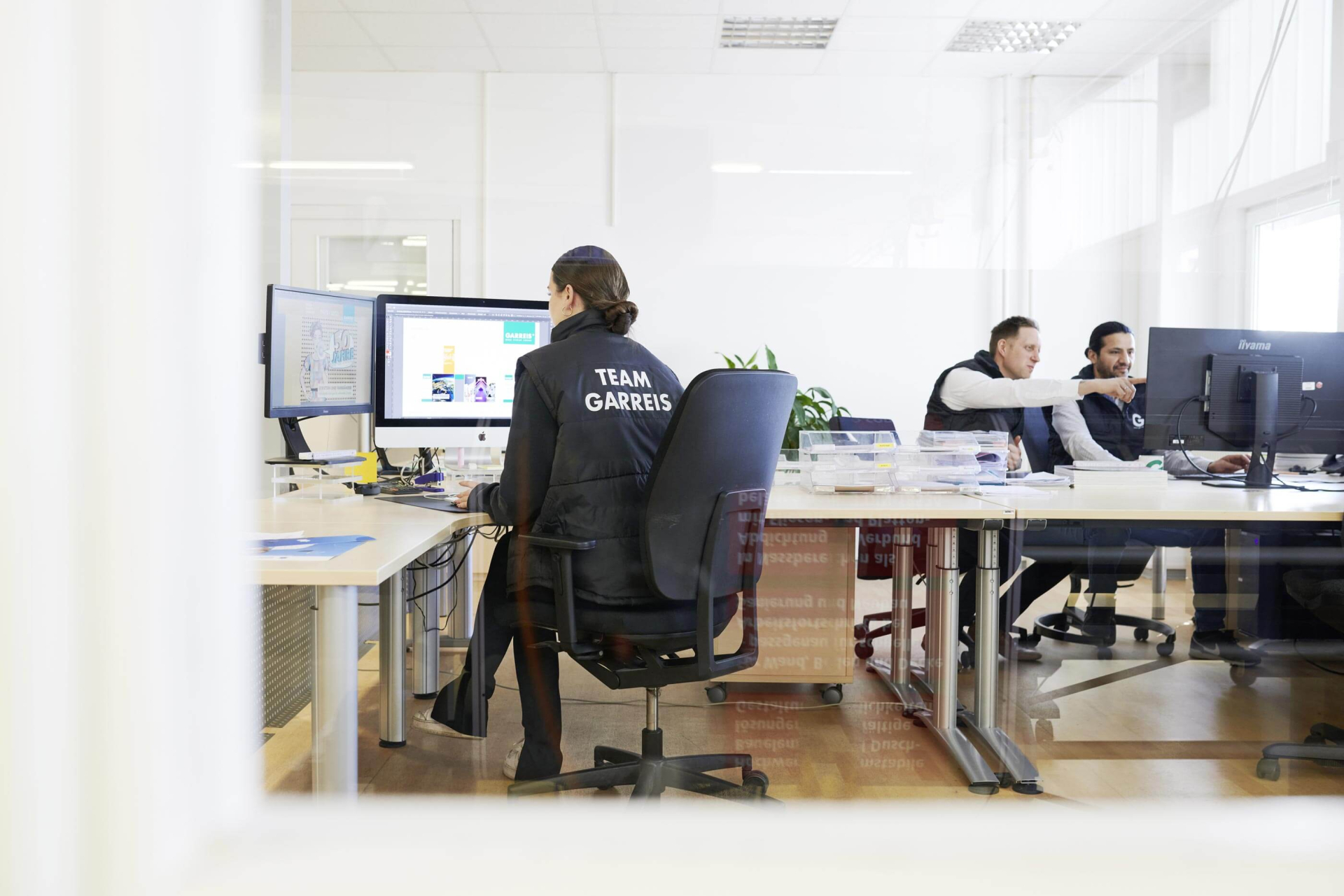 Grafik und Druckvorstufe Produktion - Grafik und Druckvorstufe