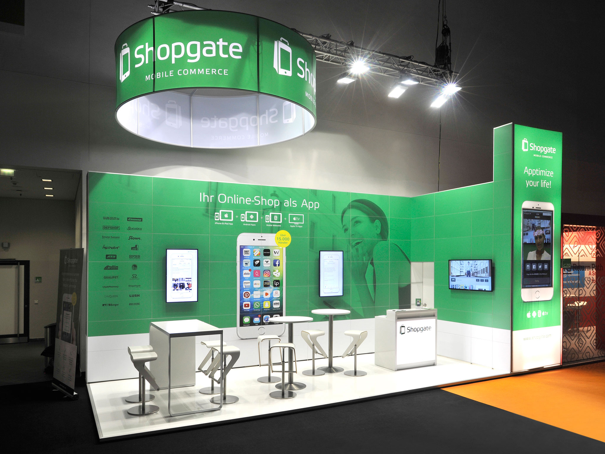 Portfolio Messebau - Messestand 8x3