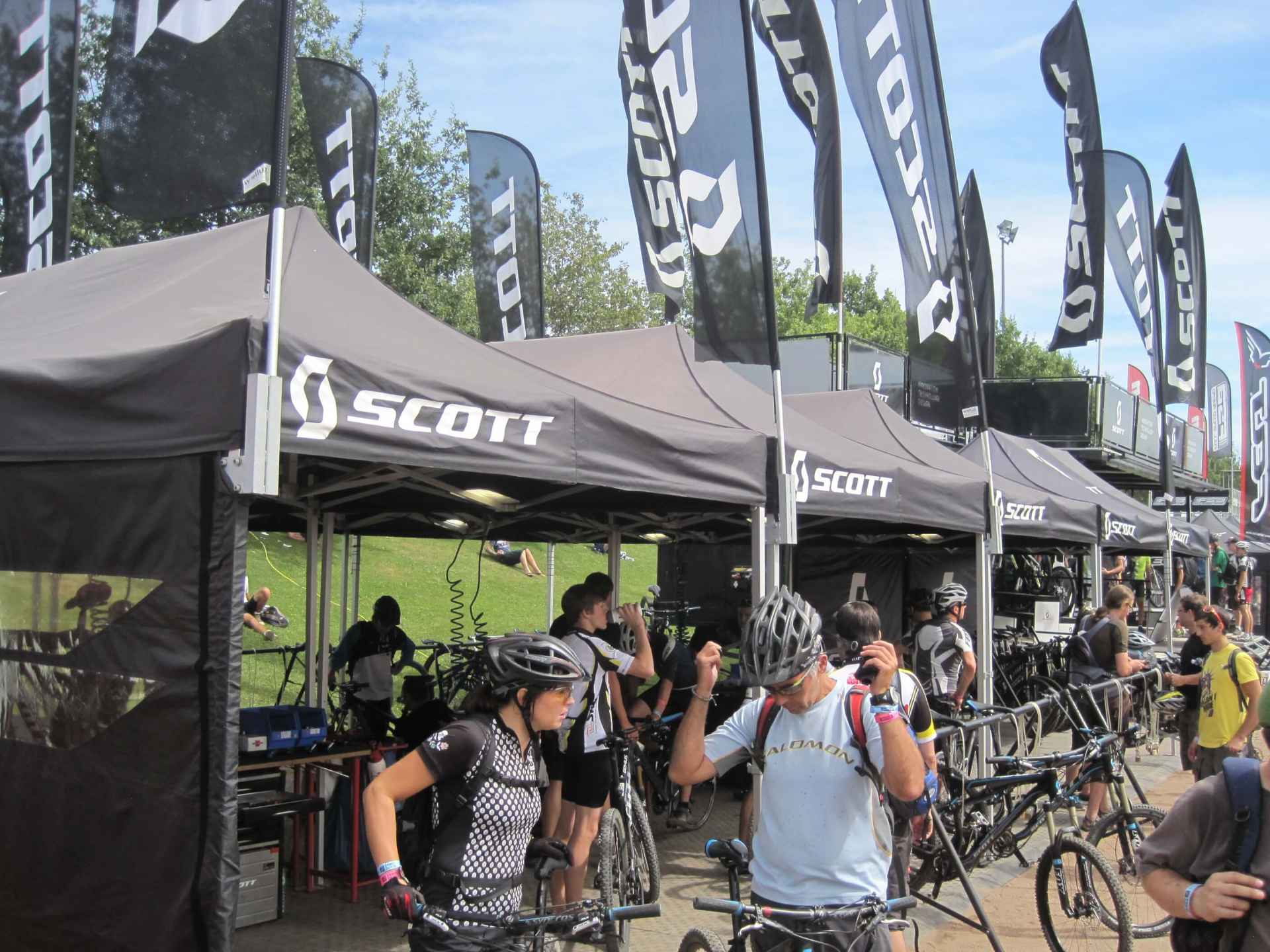 Faltzelt isyTENT SCOTT Faltzelt isyTENT SCOTT