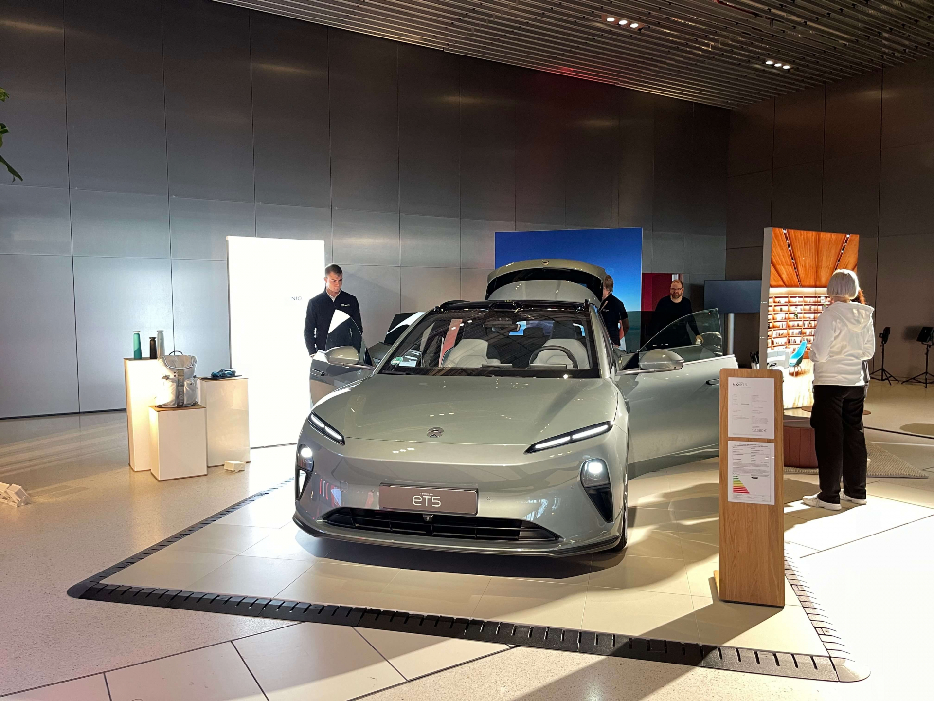 isyFLOOR ECO LITE - Referenz ET5 isyFLOOR ECO LITE - Referenz ET5