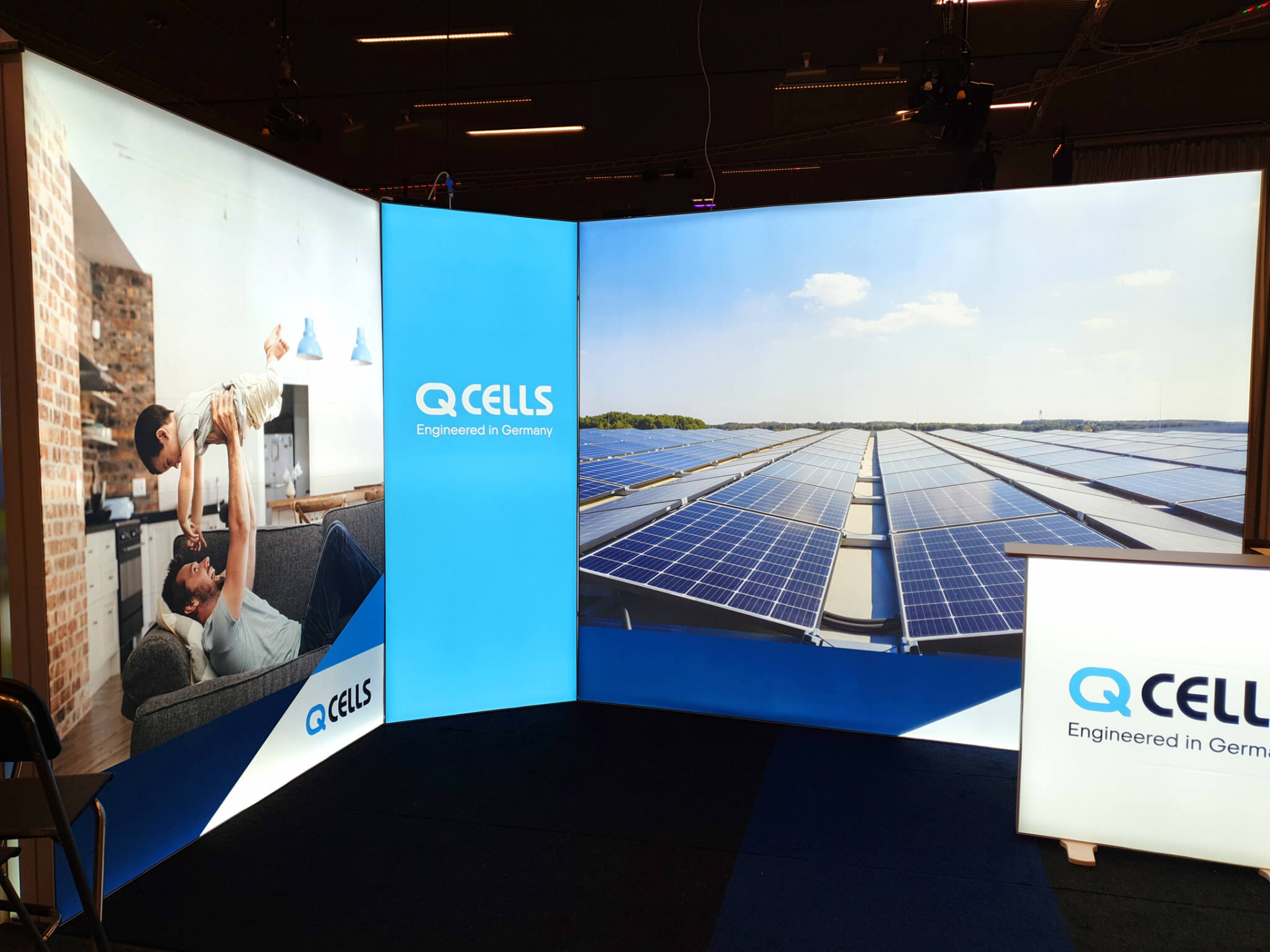 LED Kunststoff Leuchtwand QCELLS LED Kunststoff Leuchtwand QCELLS