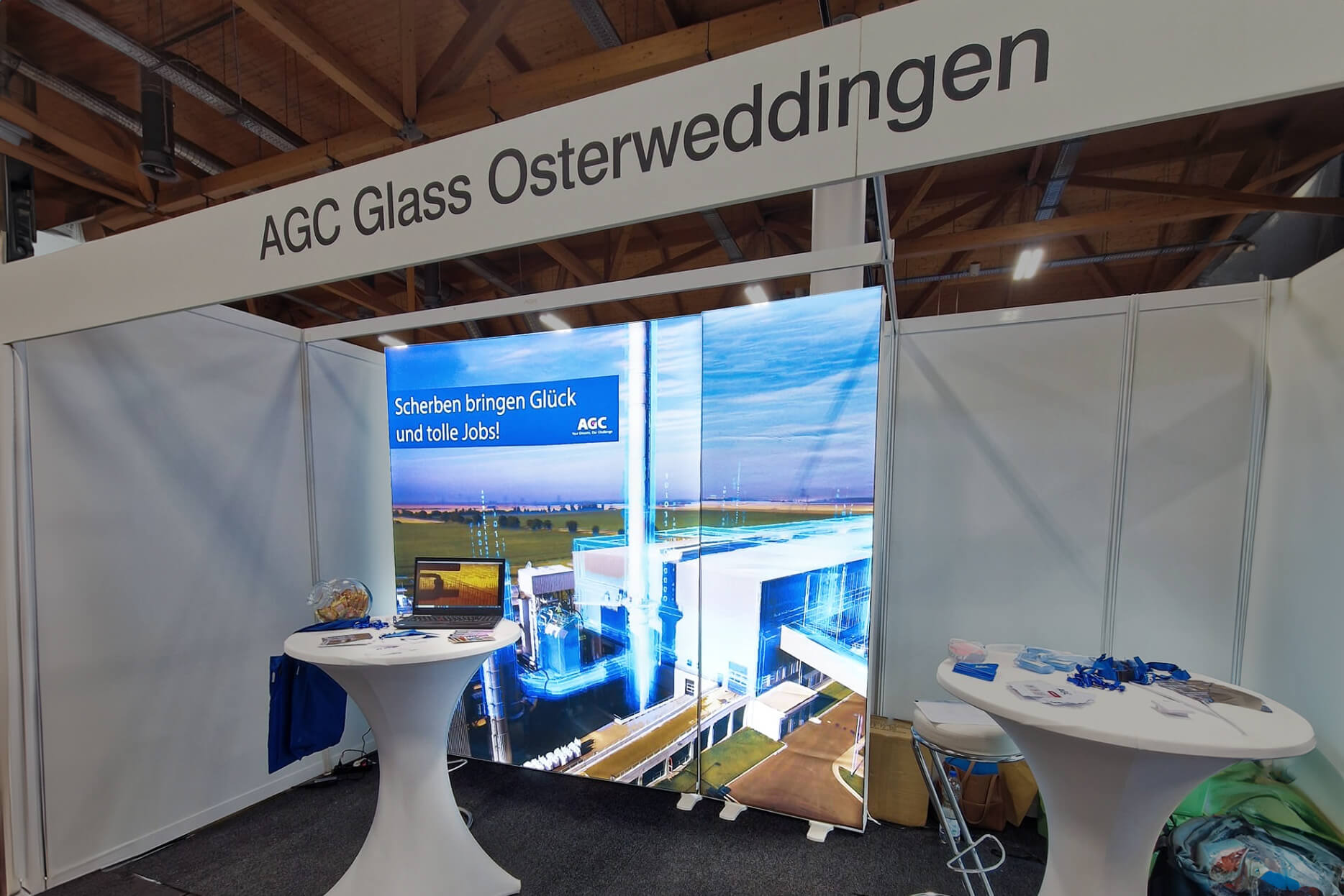 LED Leuchtwand isyLED12 AGC Glass Osterweddingen GmbH LED Leuchtwand isyLED12 AGC Glass Osterweddingen GmbH