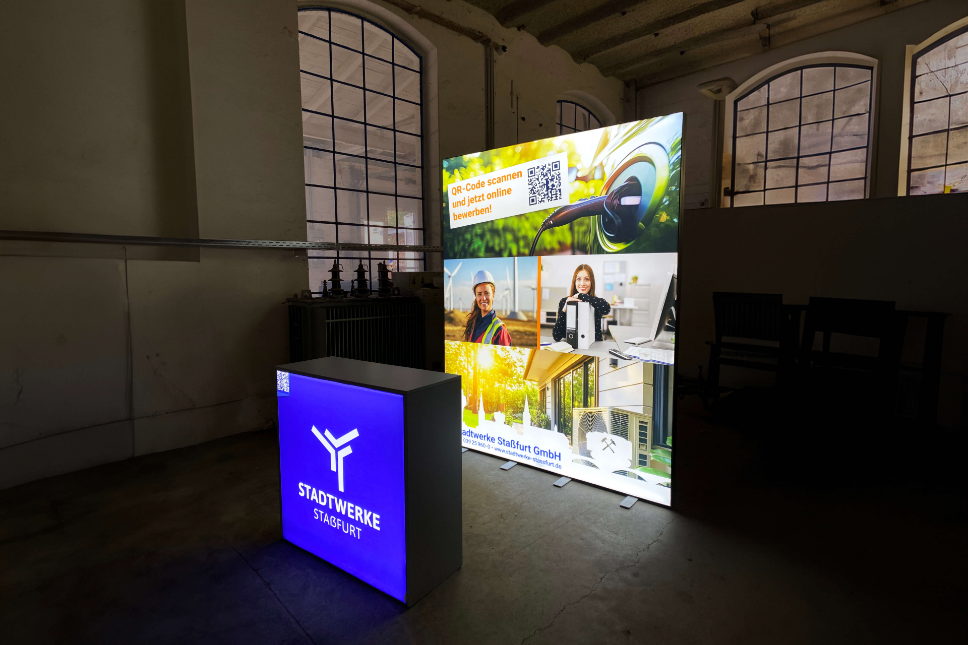 LED Leuchtwand isyLED8 StadtwerkeStrassfuhrt