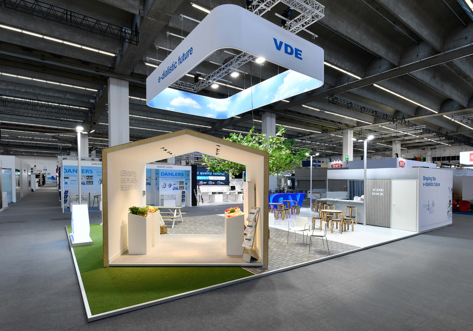Messestand isyWALL VDE