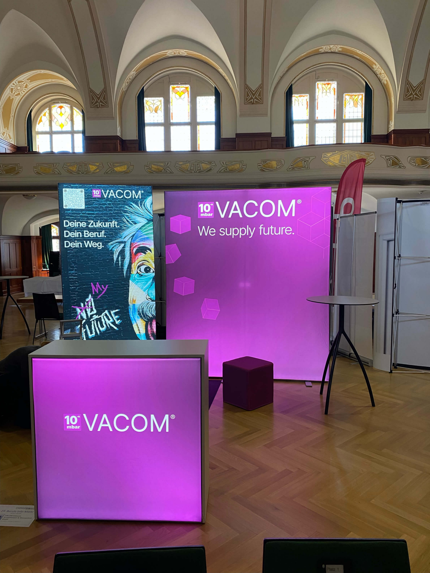 LED Messewand Jobmesse Vacom