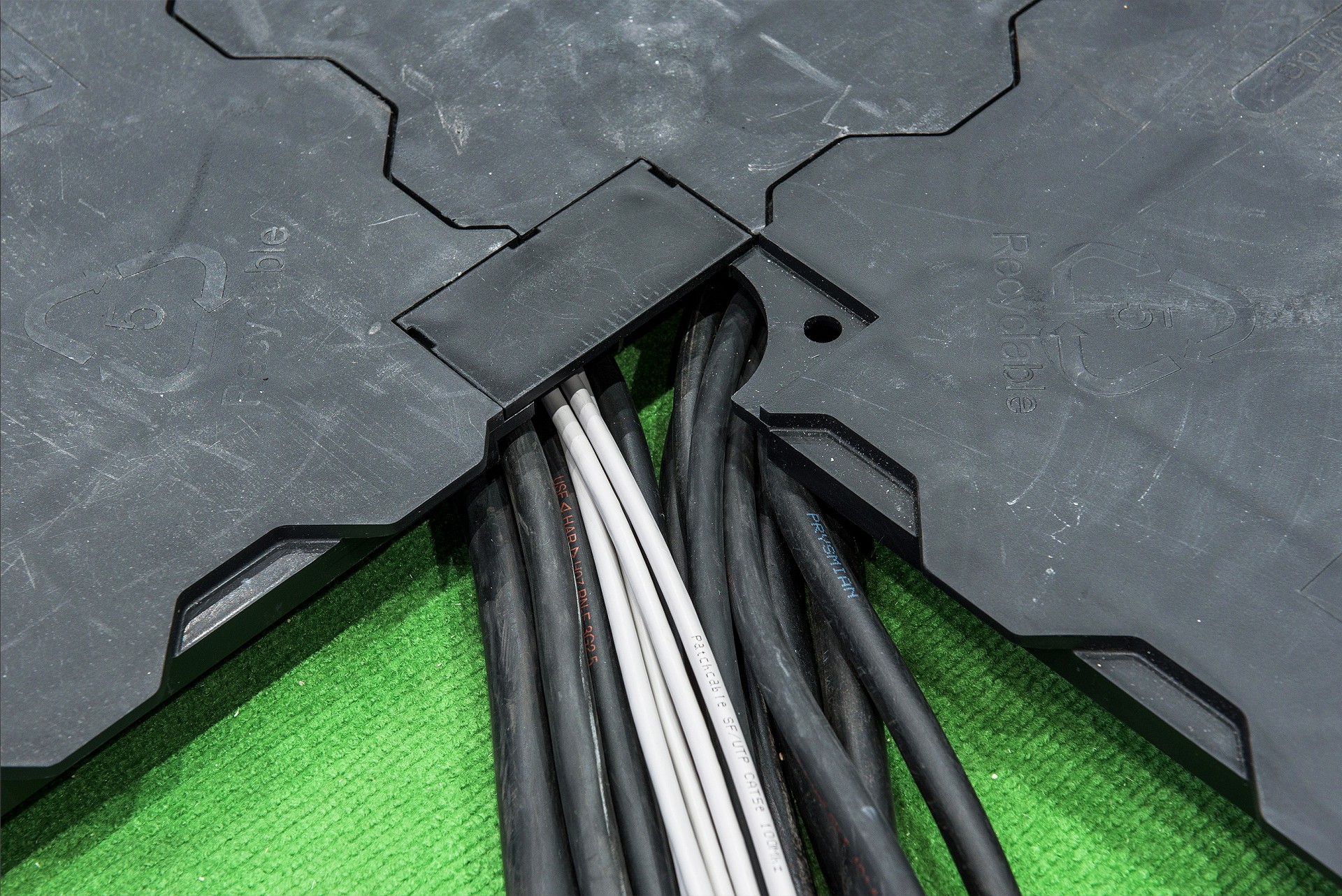 Mobiler Messeboden ECOfloor Kabelführung